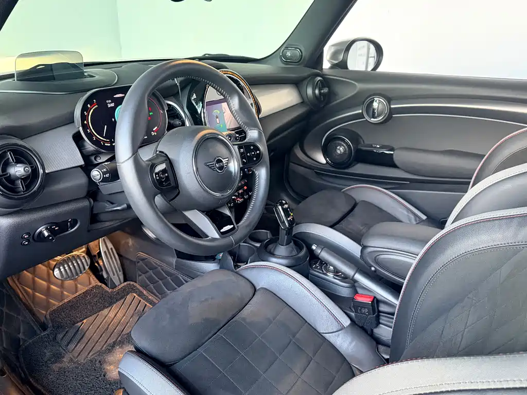 MINI Mini JCW — фото 7