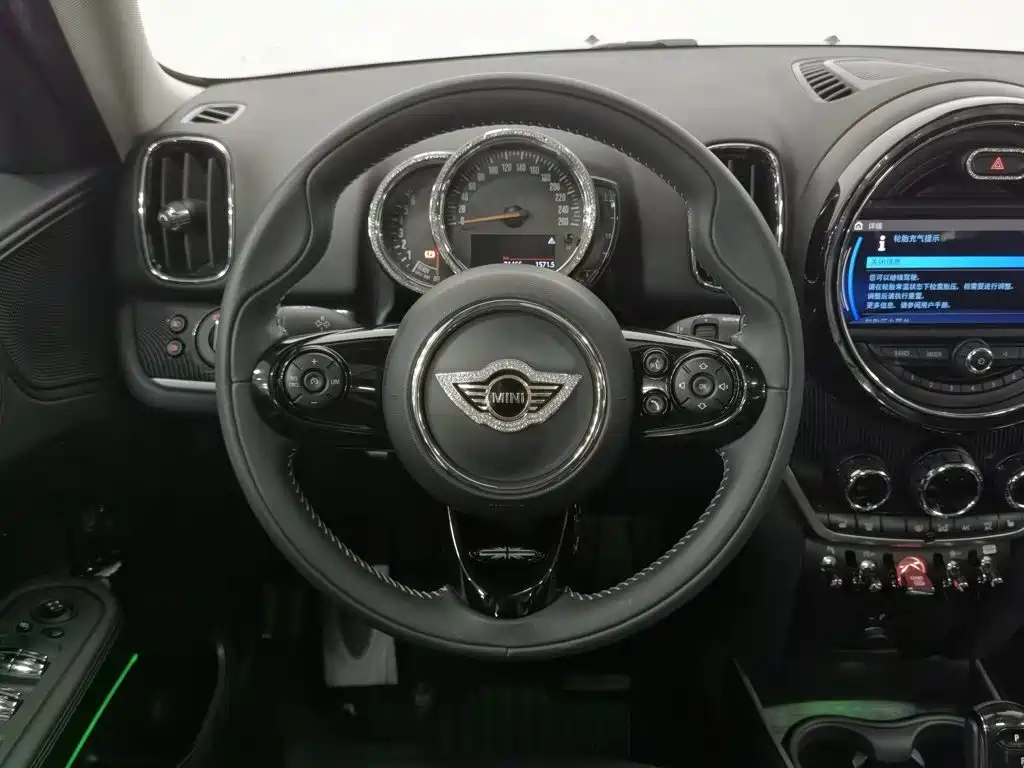 MINI Mini Countryman — фото 11