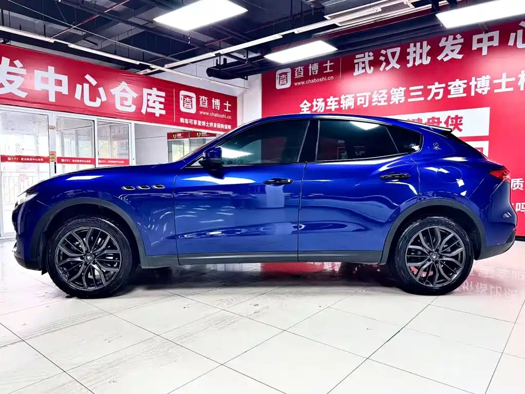 Maserati Levante — фото 4