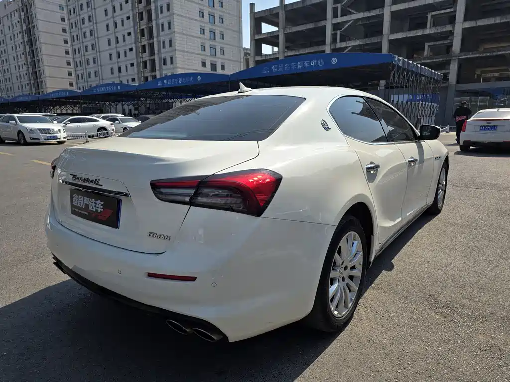Maserati Ghibli — фото 13