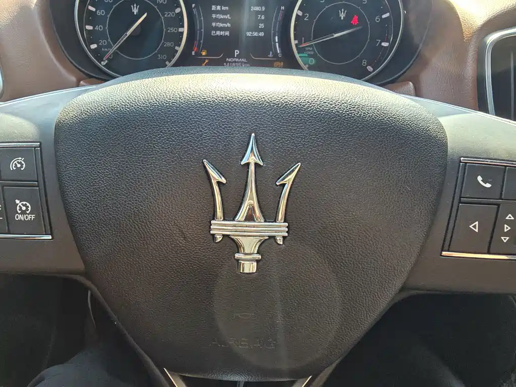 Maserati Ghibli — фото 15