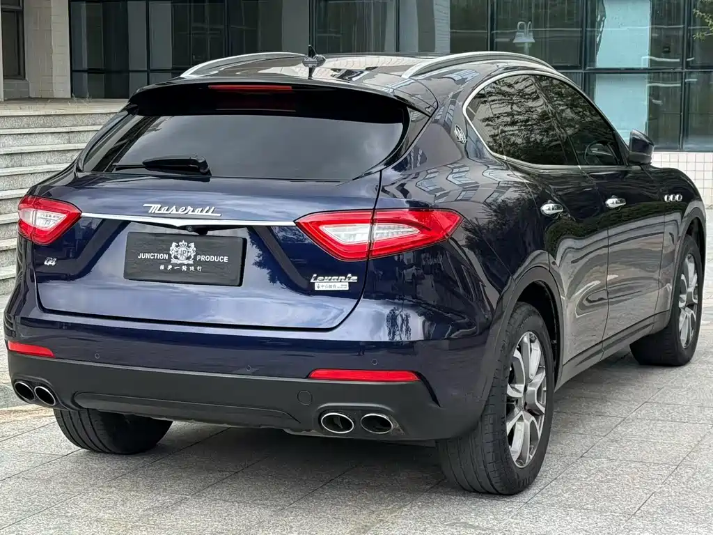 Maserati Levante — фото 6