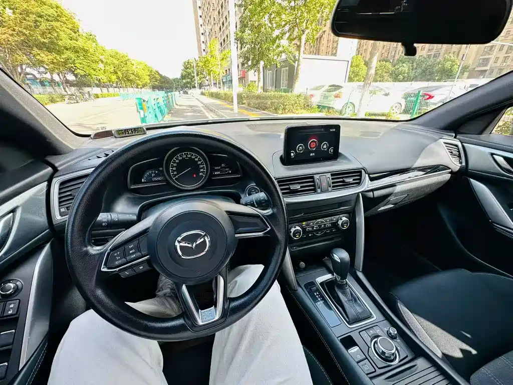 Mazda CX-4 — фото 6