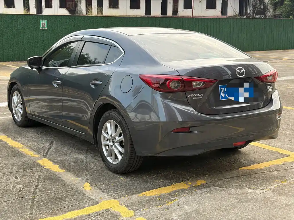 Mazda 3 Axela — фото 7