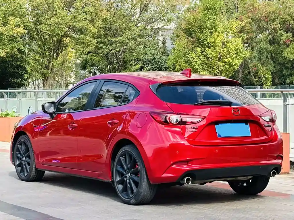Mazda 3 Axela — фото 5