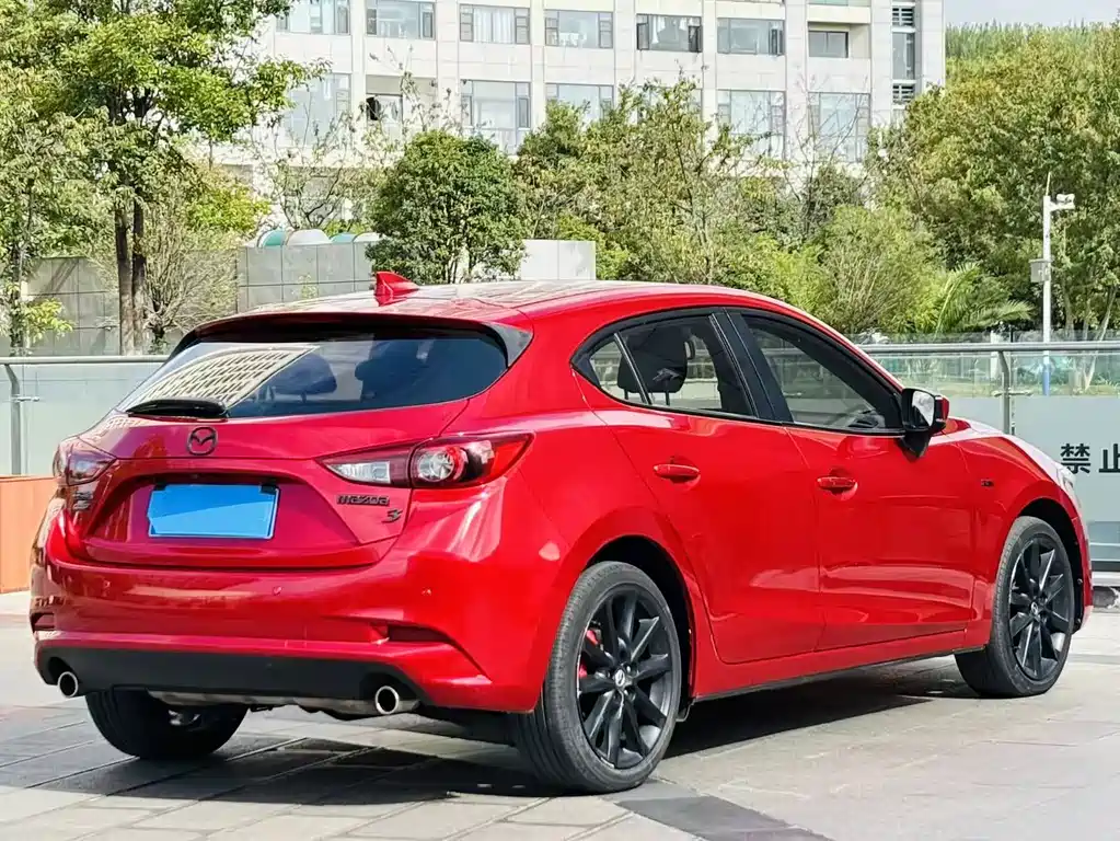 Mazda 3 Axela — фото 7