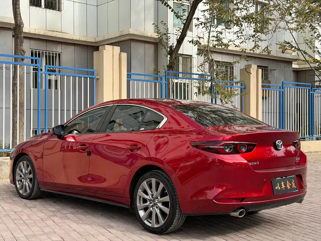 Mazda 3 Axela — фото 9