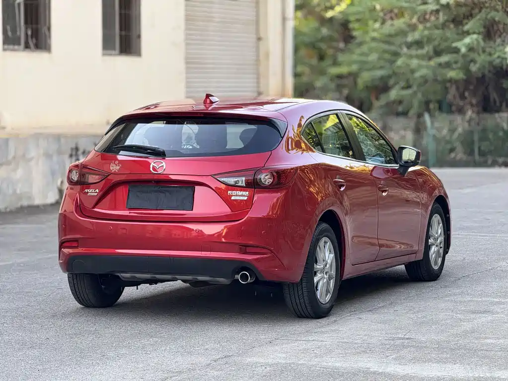 Mazda 3 Axela — фото 3