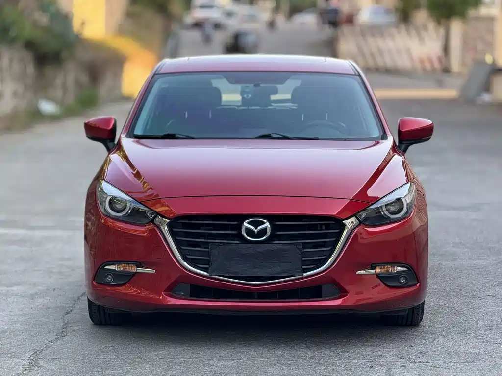 Mazda 3 Axela — фото 4