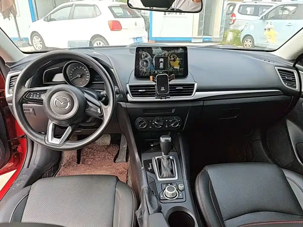 Mazda 3 Axela — фото 10