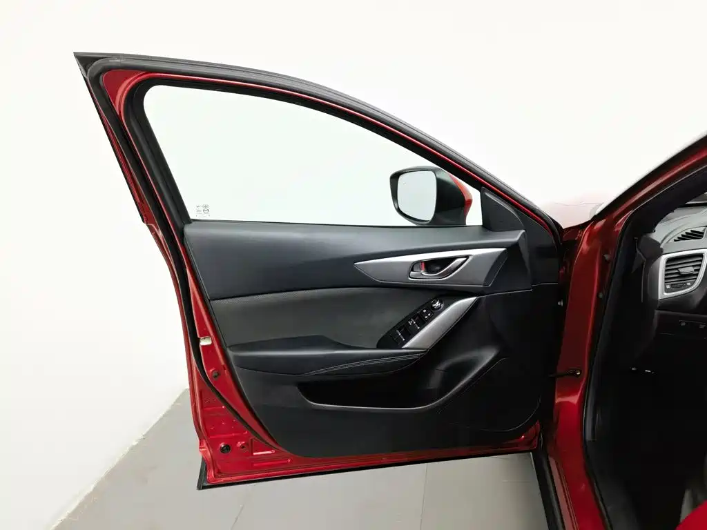 Mazda CX-4 — фото 8