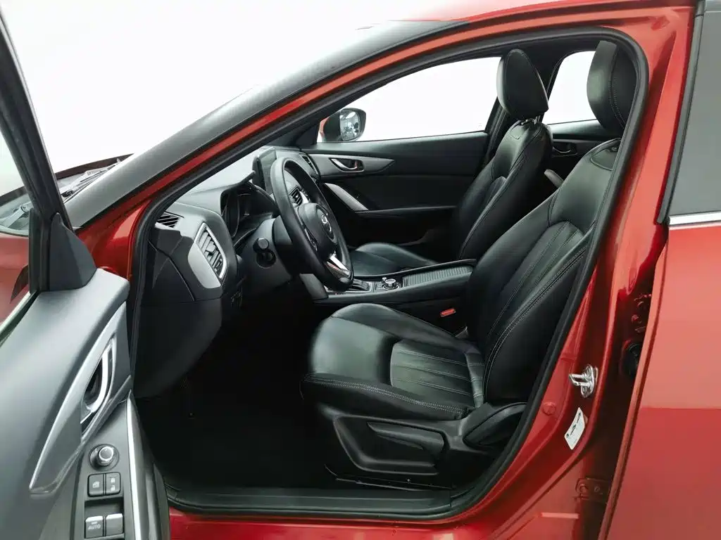 Mazda CX-4 — фото 10