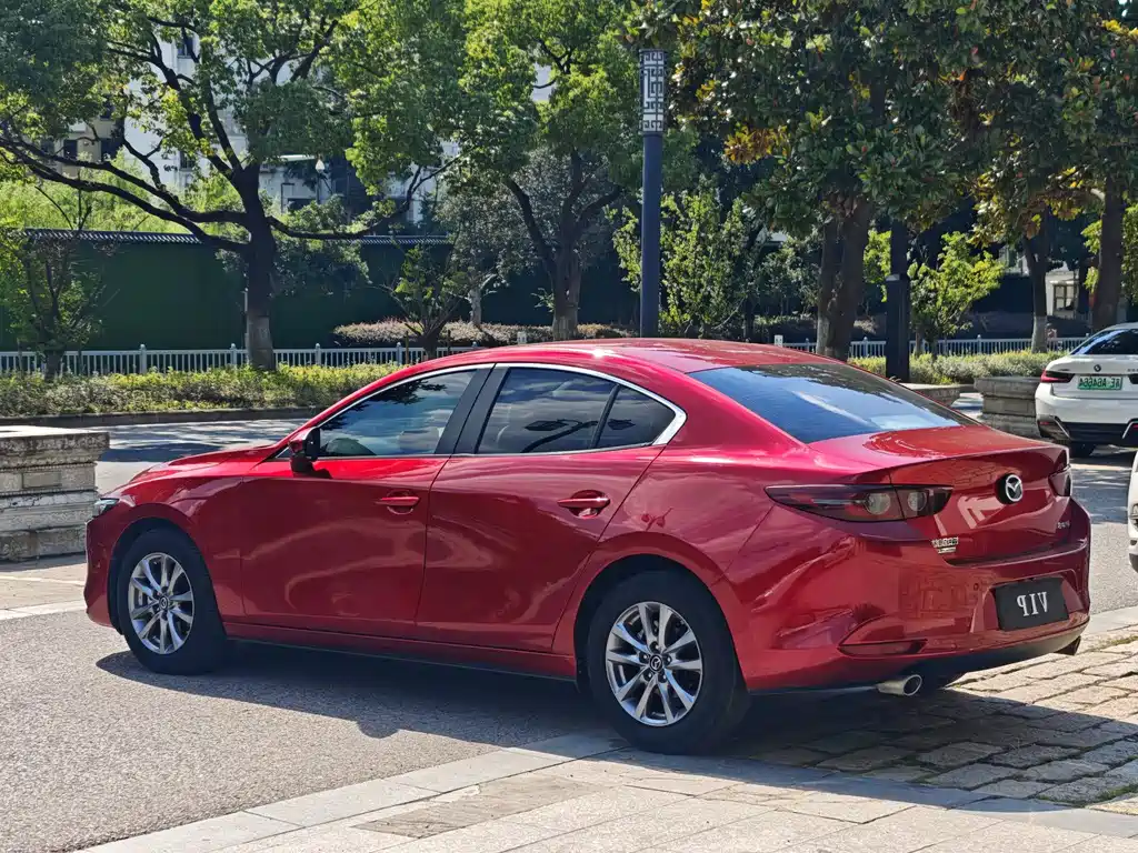 Mazda 3 Axela — фото 6