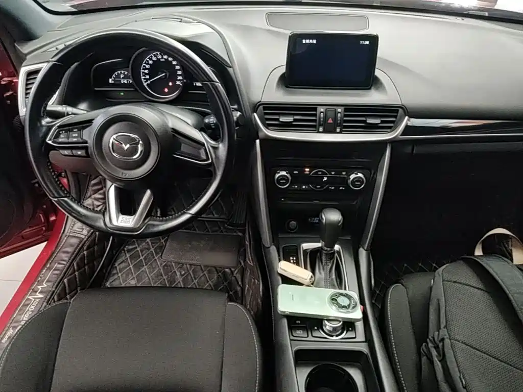 Mazda CX-4 — фото 10