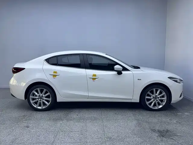 Mazda 3 Axela — фото 11