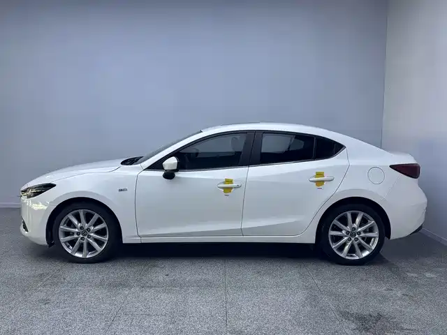 Mazda 3 Axela — фото 10