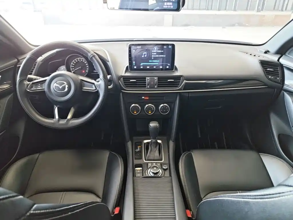 Mazda CX-4 — фото 10