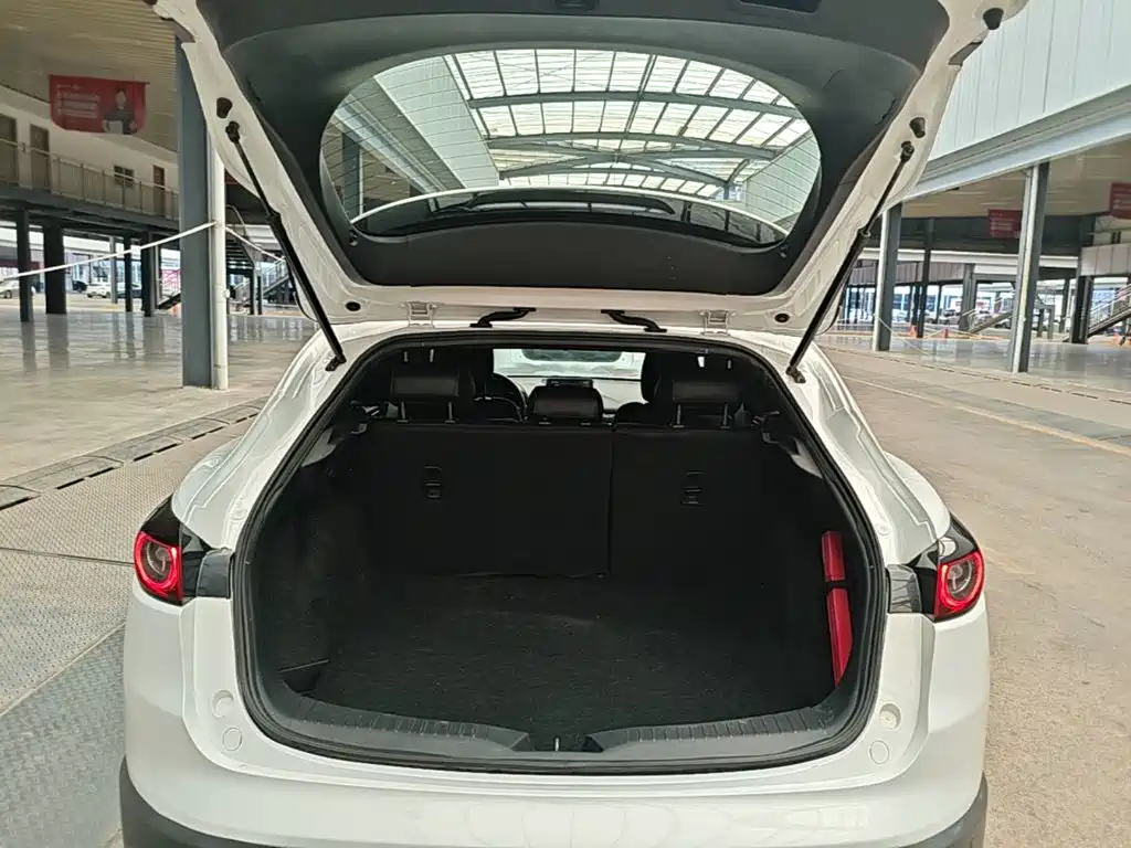 Mazda CX-4 — фото 19