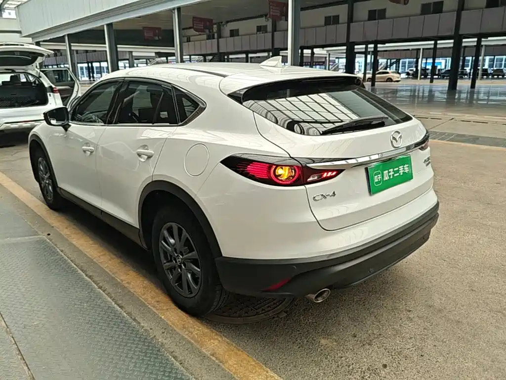 Mazda CX-4 — фото 5