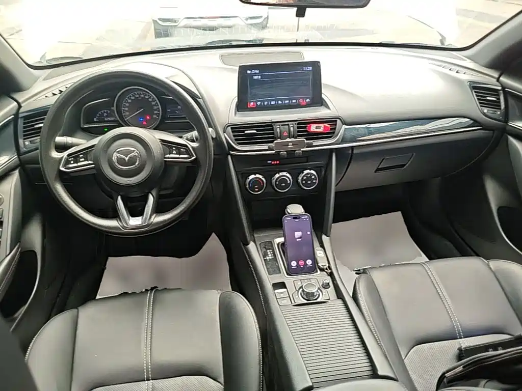 Mazda CX-4 — фото 10