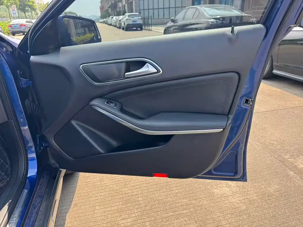 Mercedes-Benz GLA — фото 13