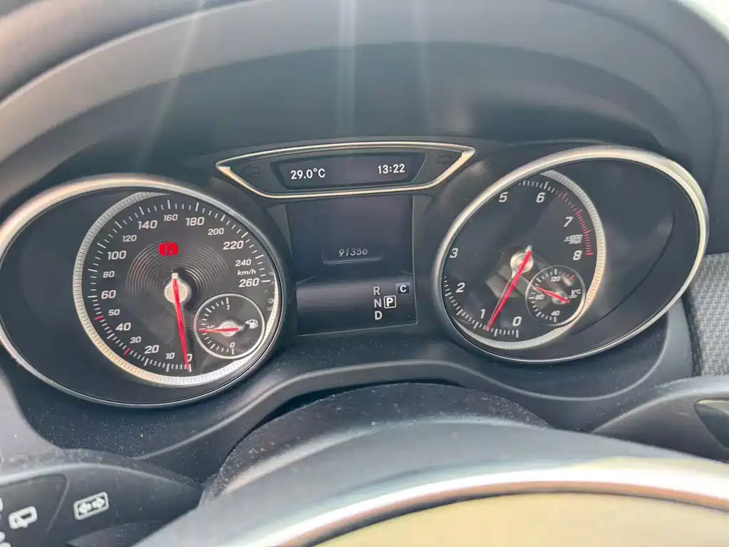 Mercedes-Benz GLA — фото 10