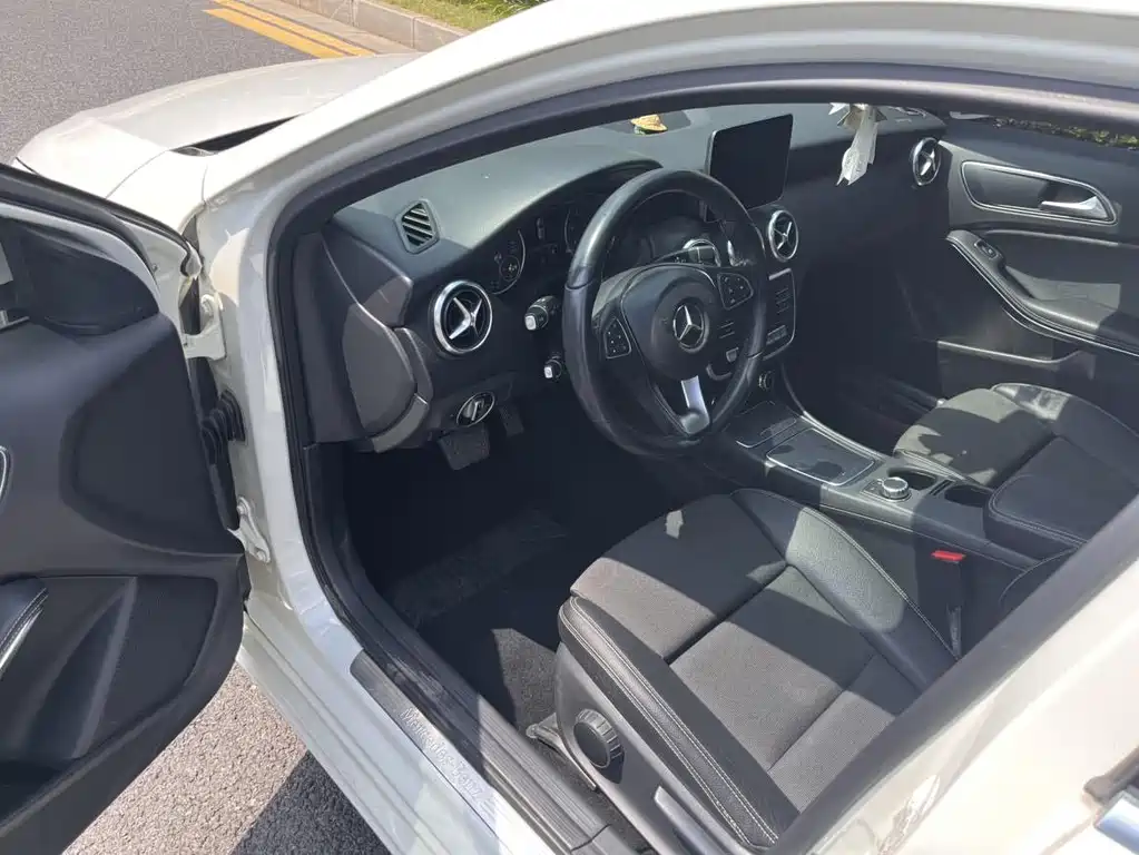 Mercedes-Benz A-Class (Import) — фото 10