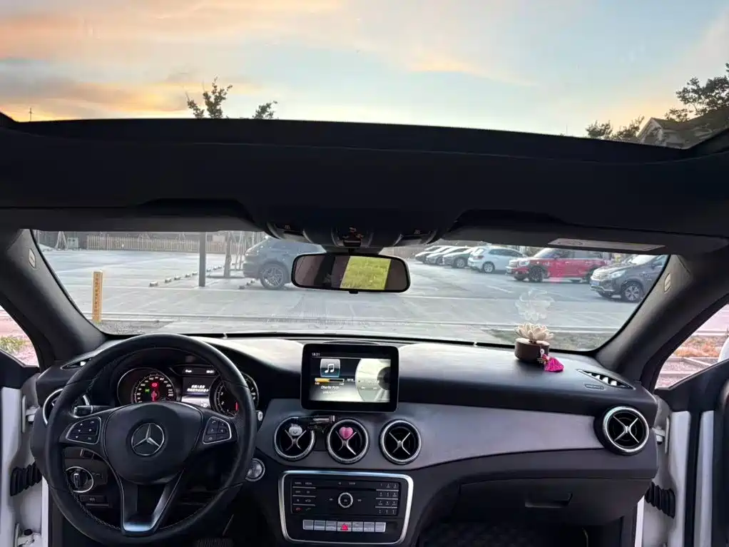 Mercedes-Benz CLA (Import) — фото 6