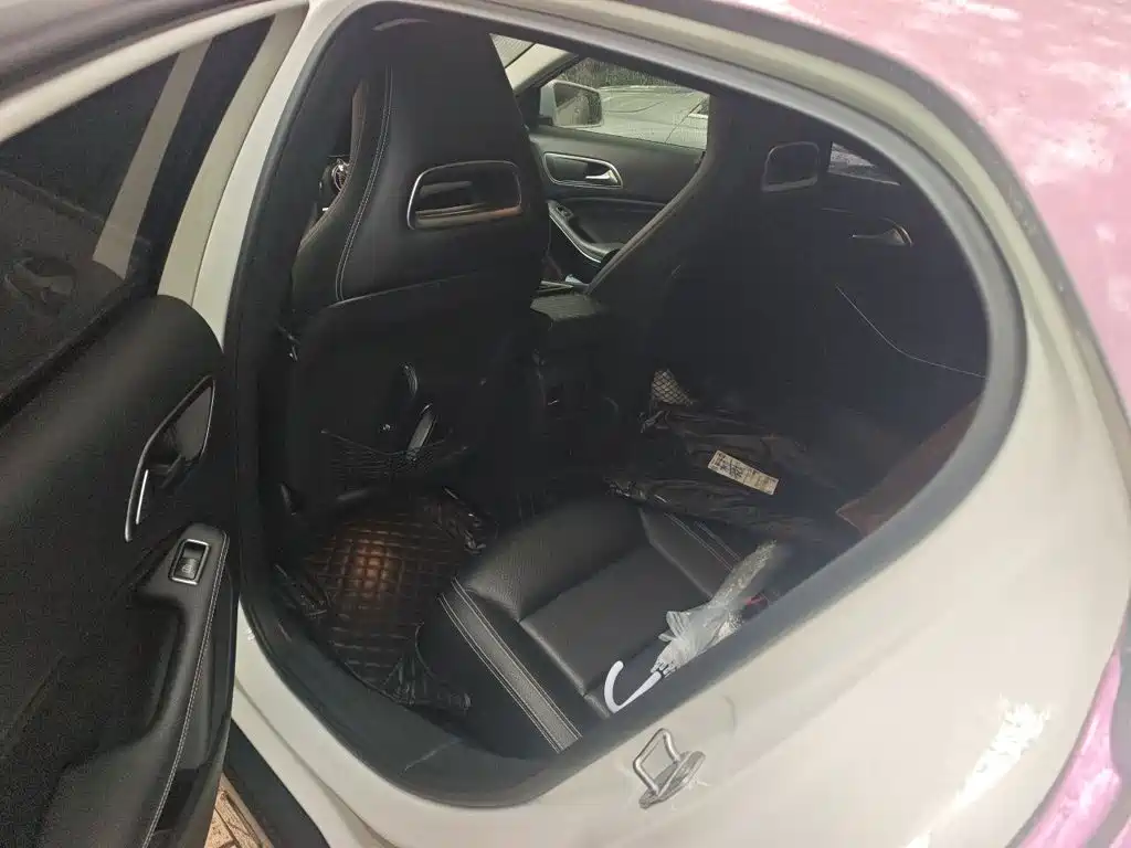 Mercedes-Benz GLA — фото 15