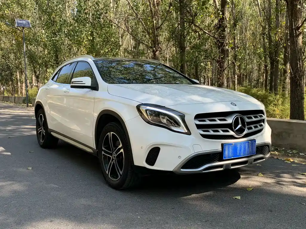 Mercedes-Benz GLA — фото 3