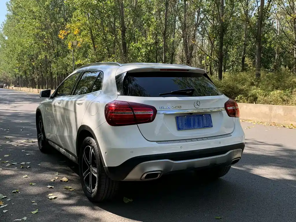 Mercedes-Benz GLA — фото 7