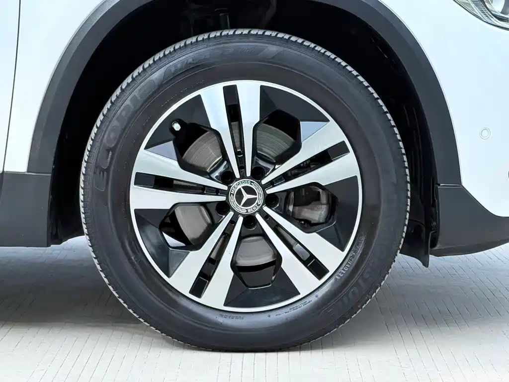 Mercedes-Benz GLA — фото 25
