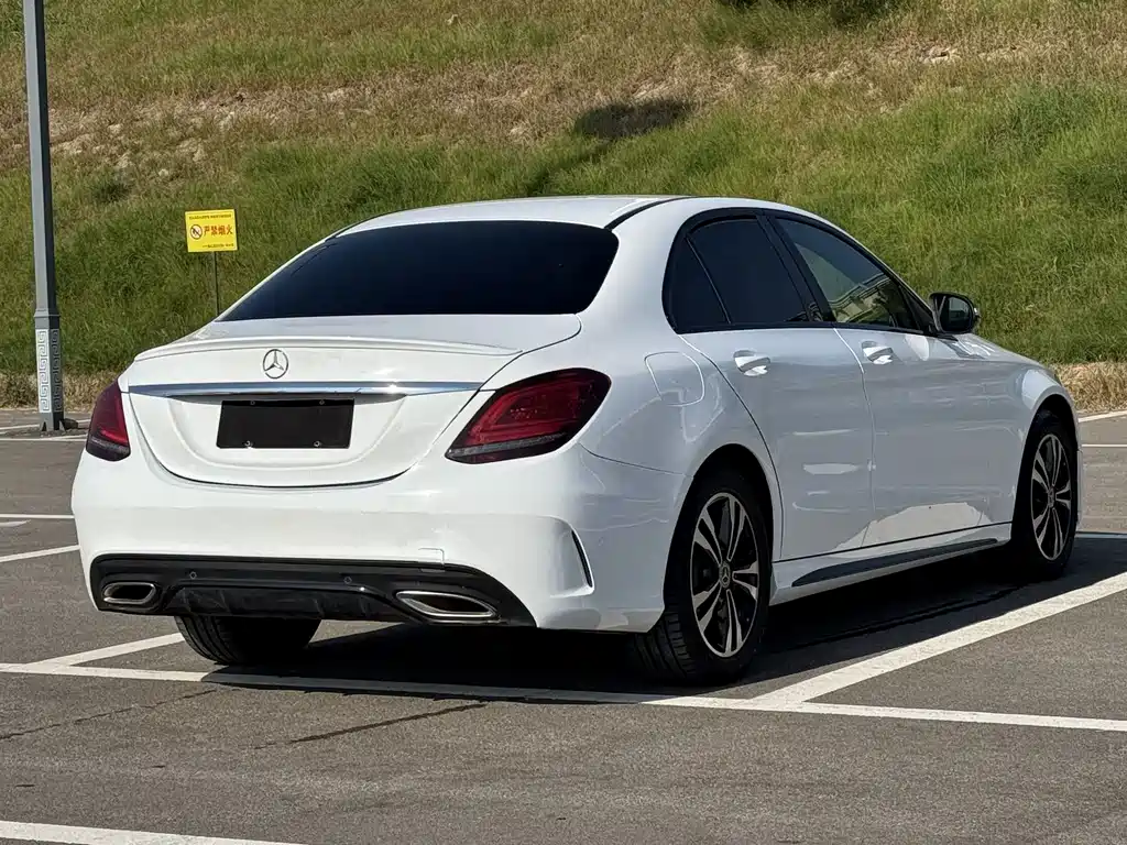 Mercedes-Benz C-Class — фото 15