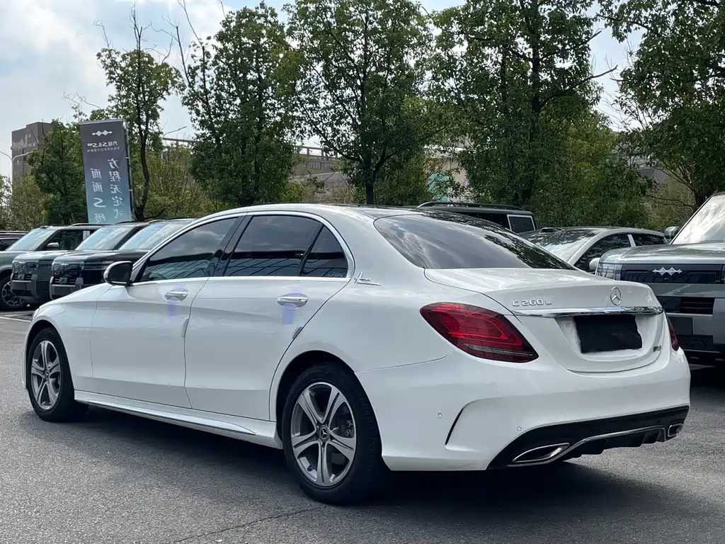 Mercedes-Benz C-Class — фото 16