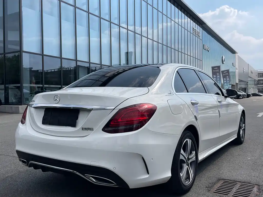 Mercedes-Benz C-Class — фото 18