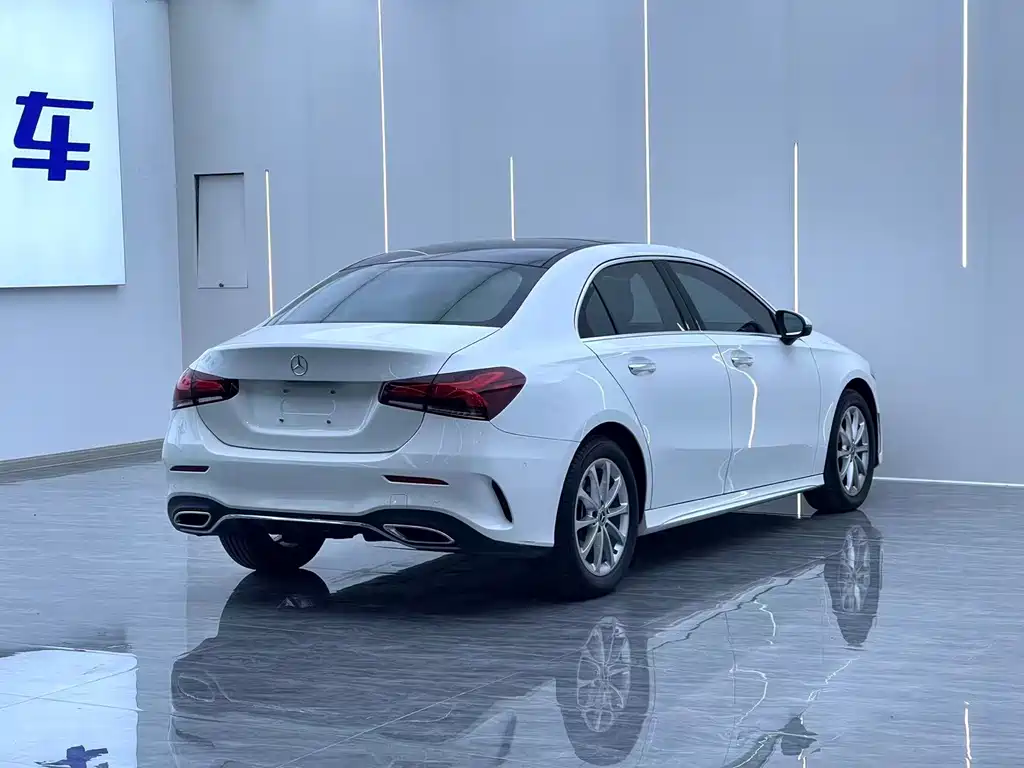 Mercedes-Benz A-Class — фото 13