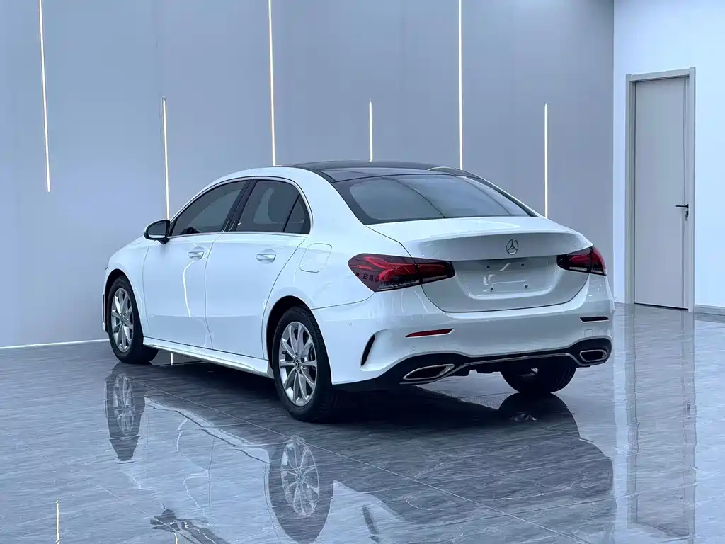 Mercedes-Benz A-Class — фото 15