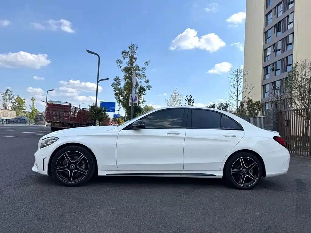 Mercedes-Benz C-Class — фото 9