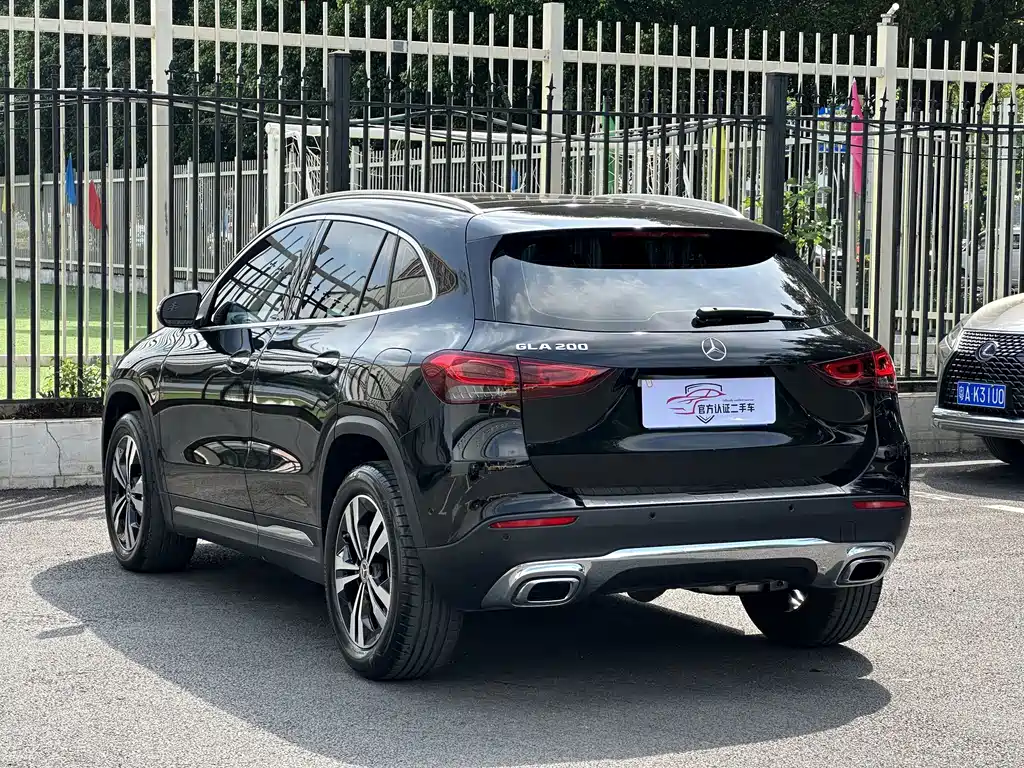 Mercedes-Benz GLA — фото 6