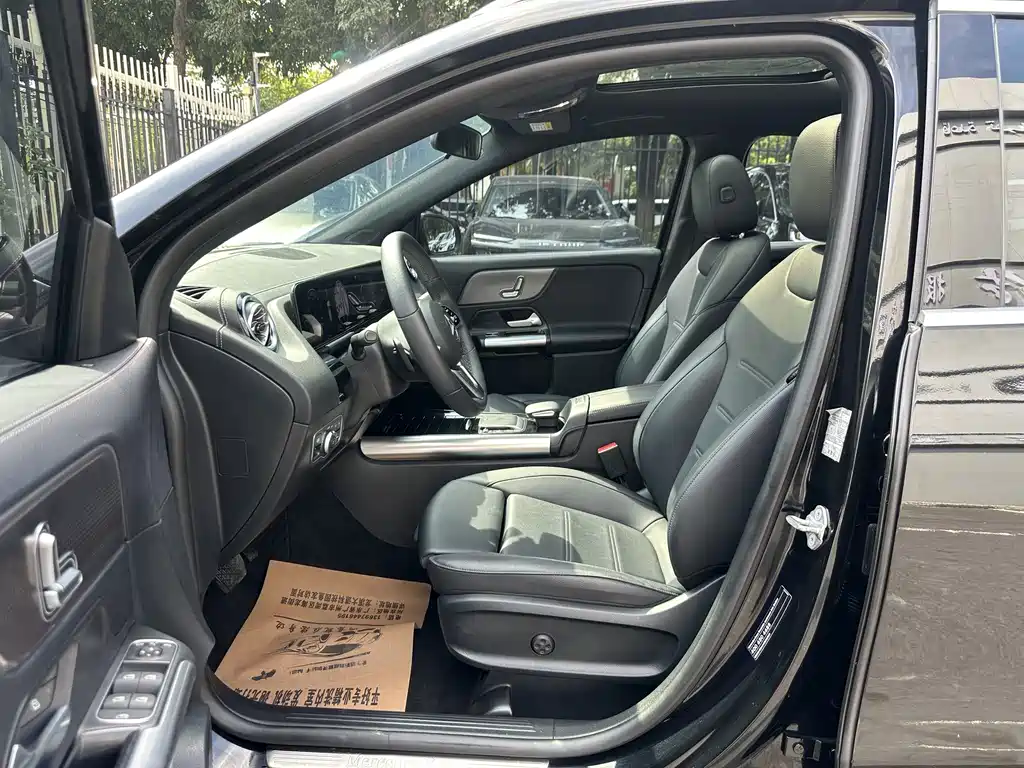 Mercedes-Benz GLA — фото 10