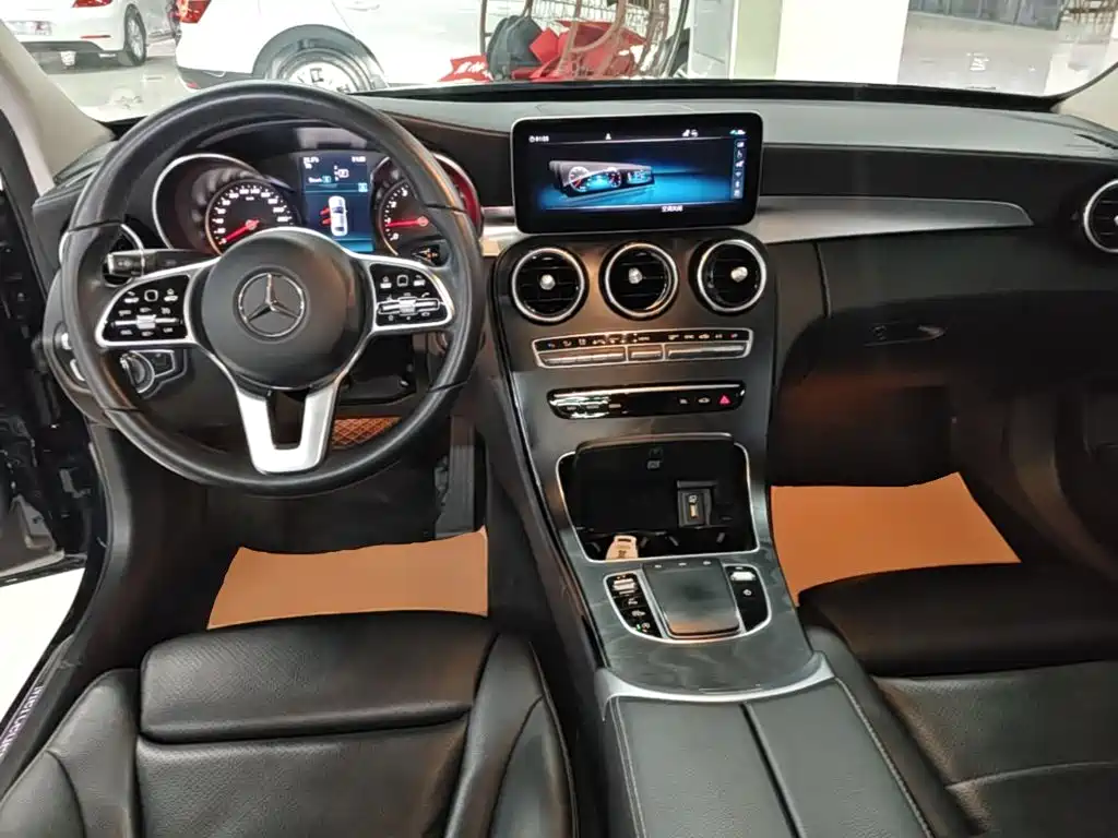 Mercedes-Benz C-Class — фото 10