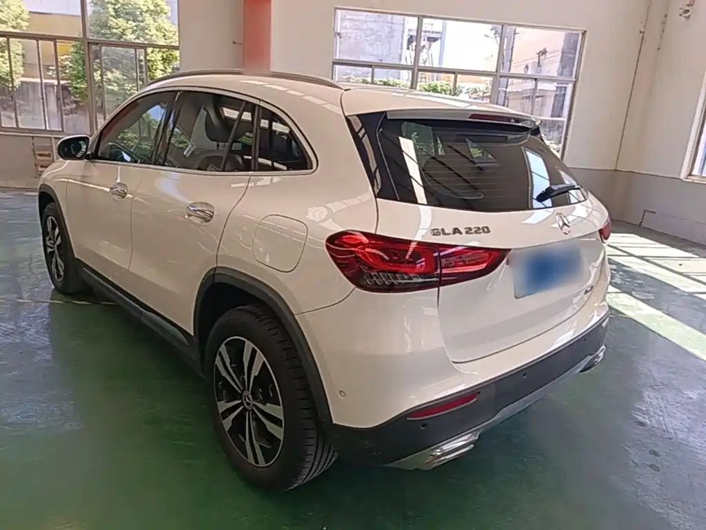 Mercedes-Benz GLA — фото 5