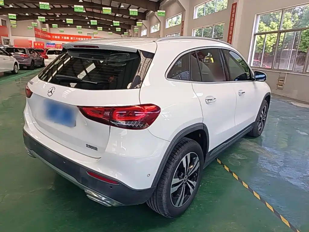 Mercedes-Benz GLA — фото 7