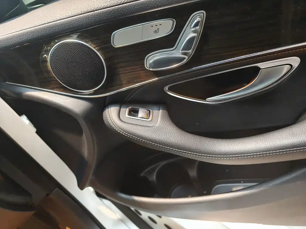 Mercedes-Benz GLC — фото 14