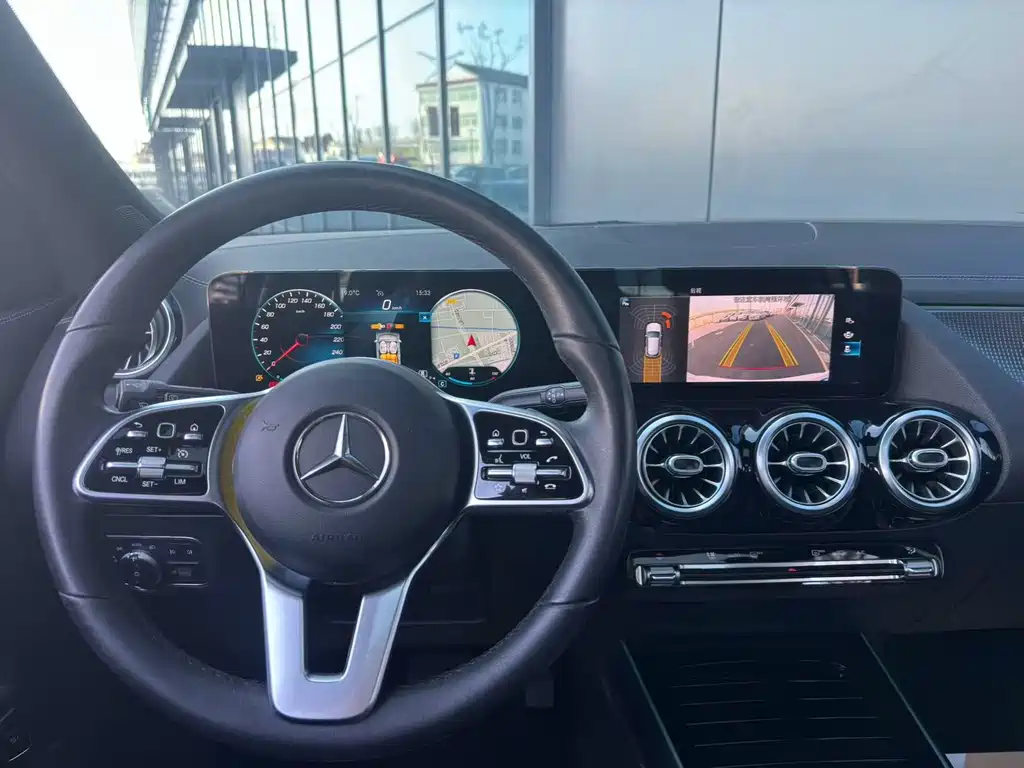 Mercedes-Benz GLA — фото 8