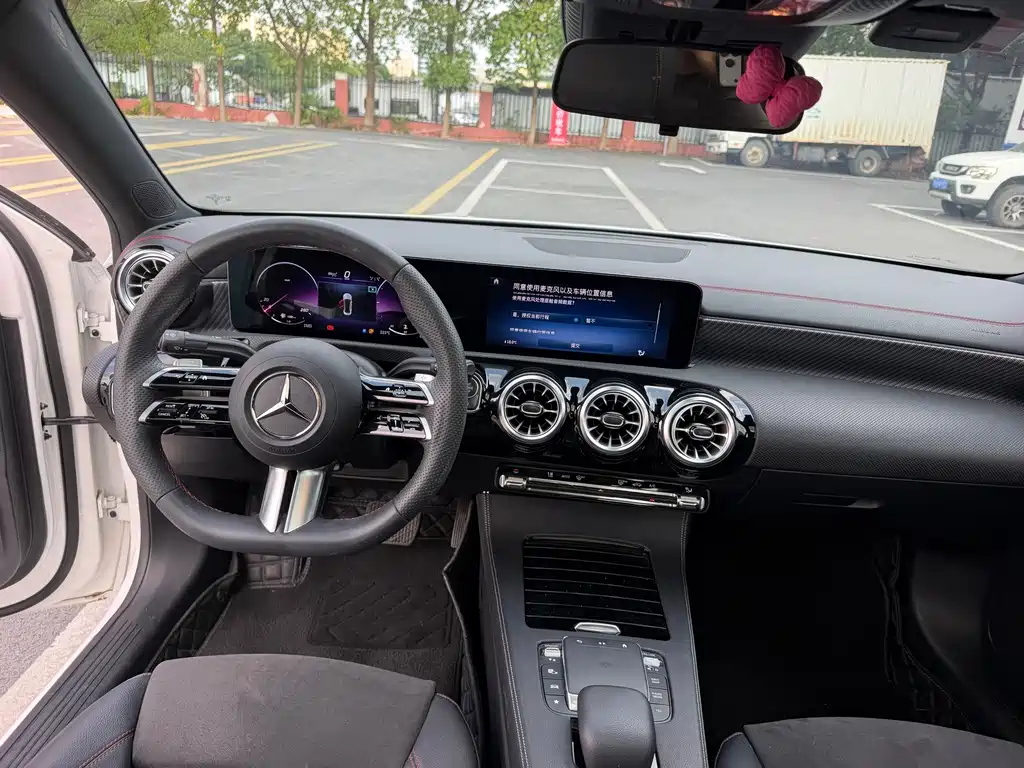 Mercedes-Benz A-Class — фото 13