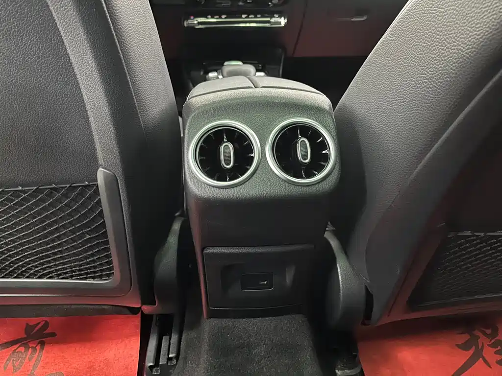 Mercedes-Benz A-Class — фото 14
