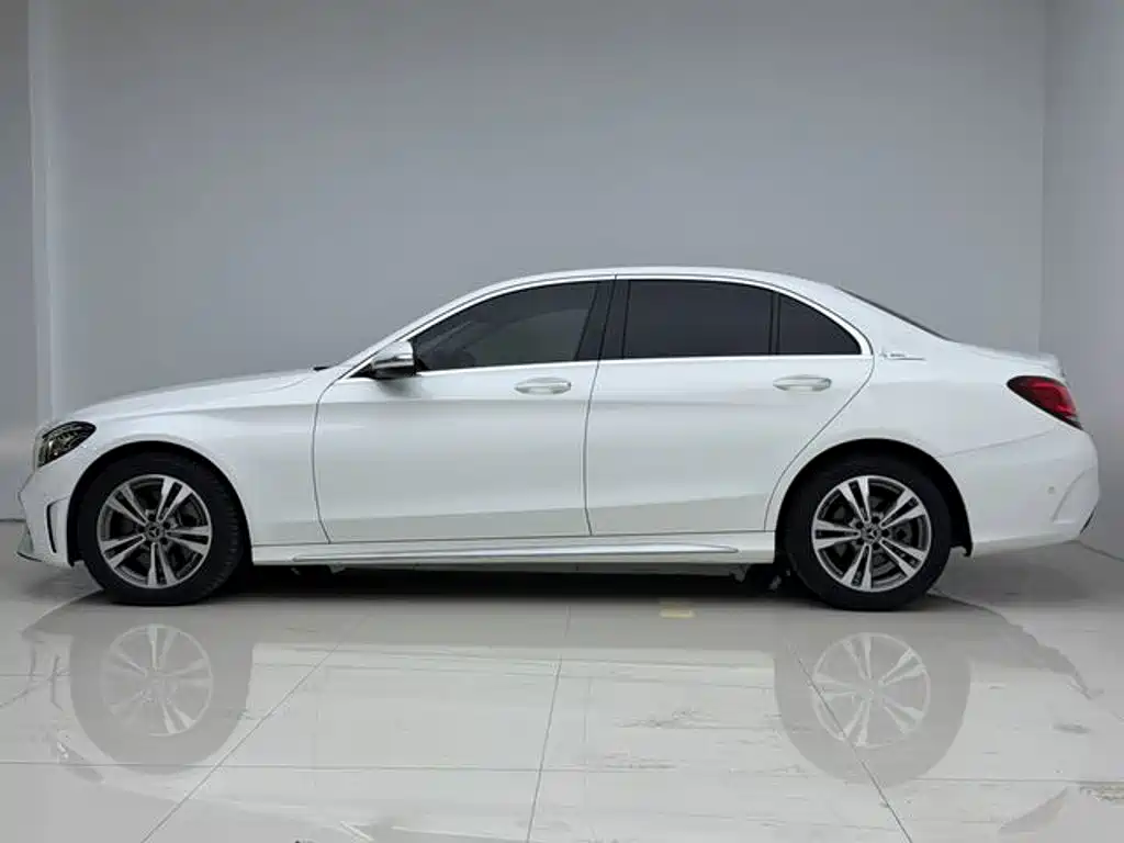 Mercedes-Benz C-Class — фото 6