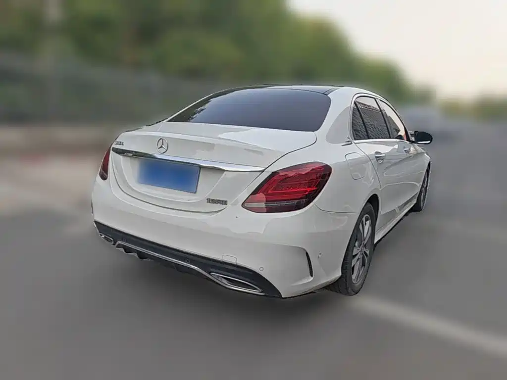 Mercedes-Benz C-Class — фото 10
