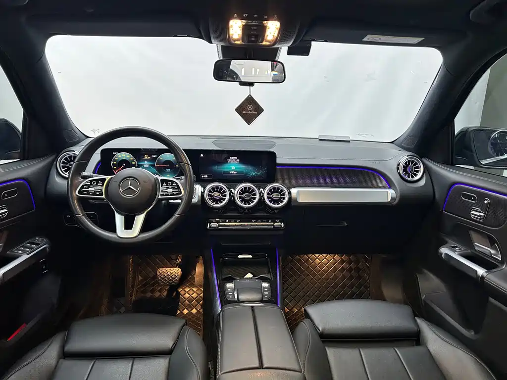 Mercedes-Benz EQB — фото 11